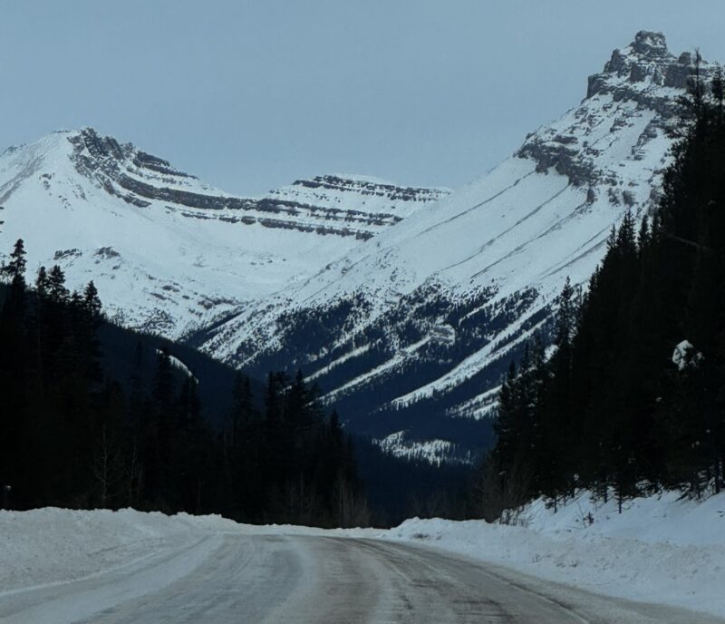 Icefields Parkway, Lake Louise to Jasper. Image Image © PlanetSKI
